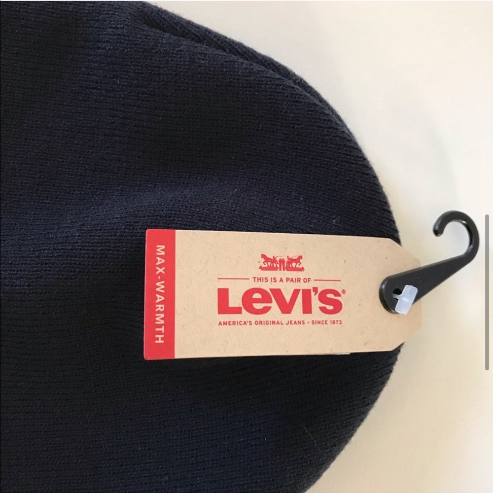 Levi’s Beanie - Picture 4 of 6